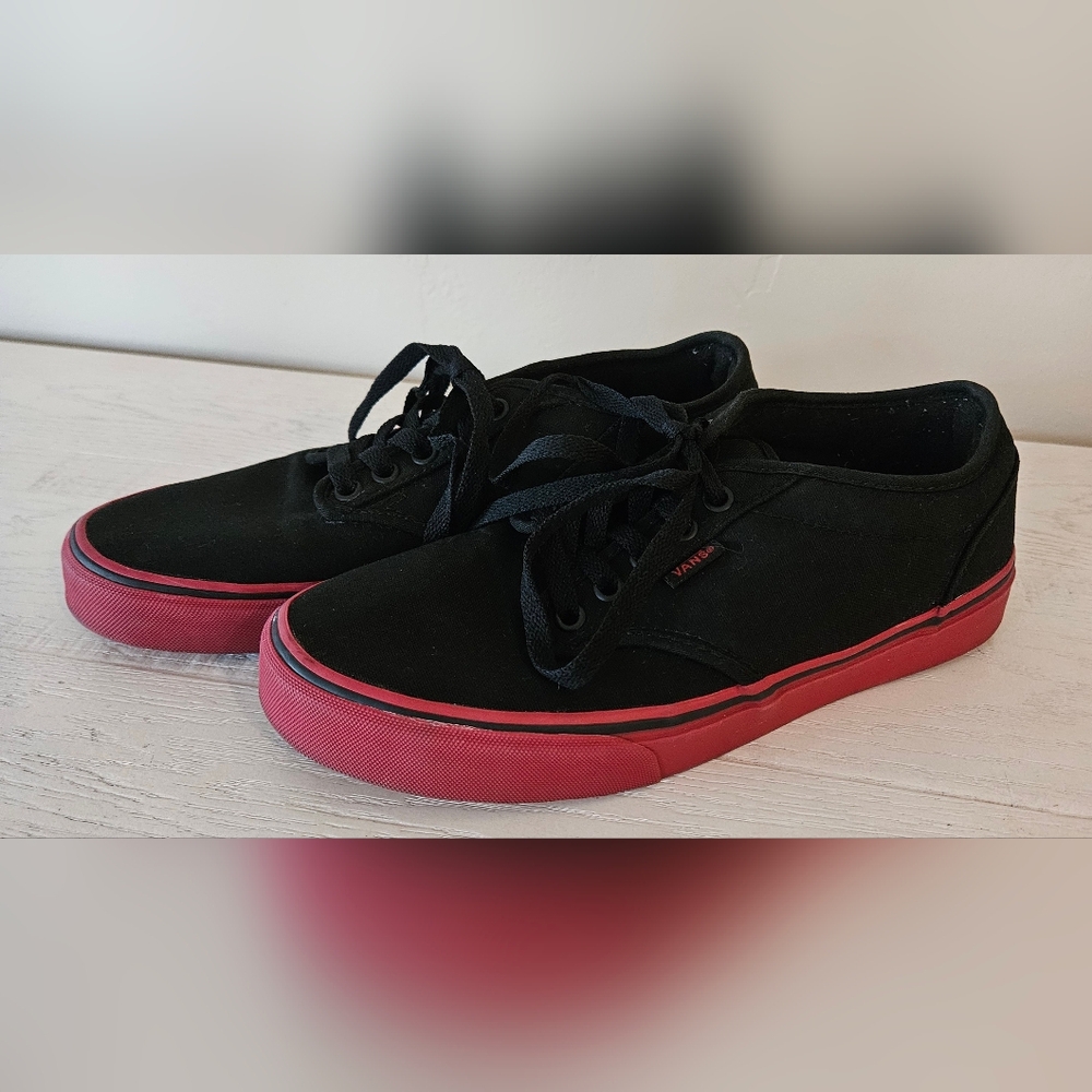 Vans Mens Authentic Black/Red Skate Shoes Size 7.5
